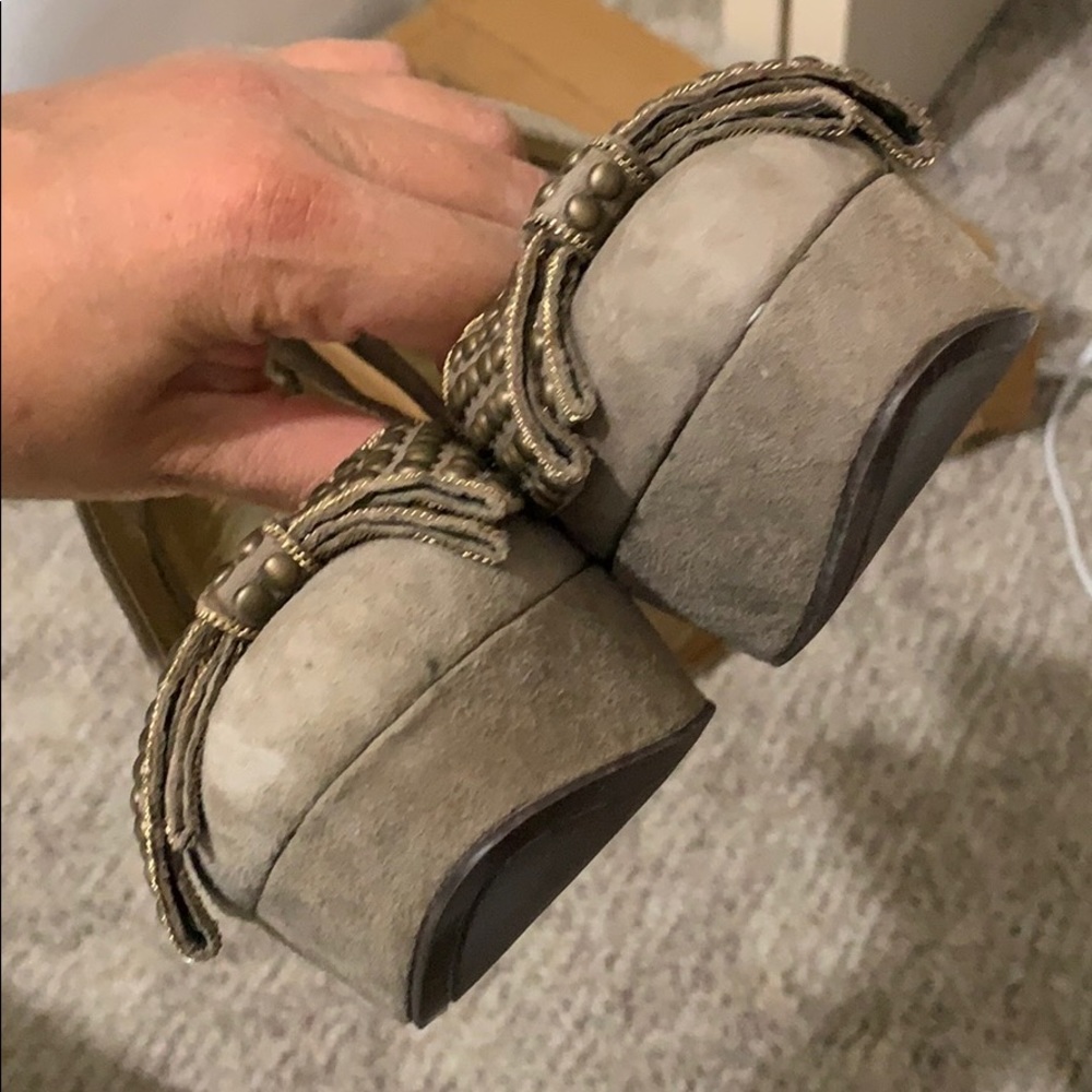 Nine West Pumps - Picture 10 of 11